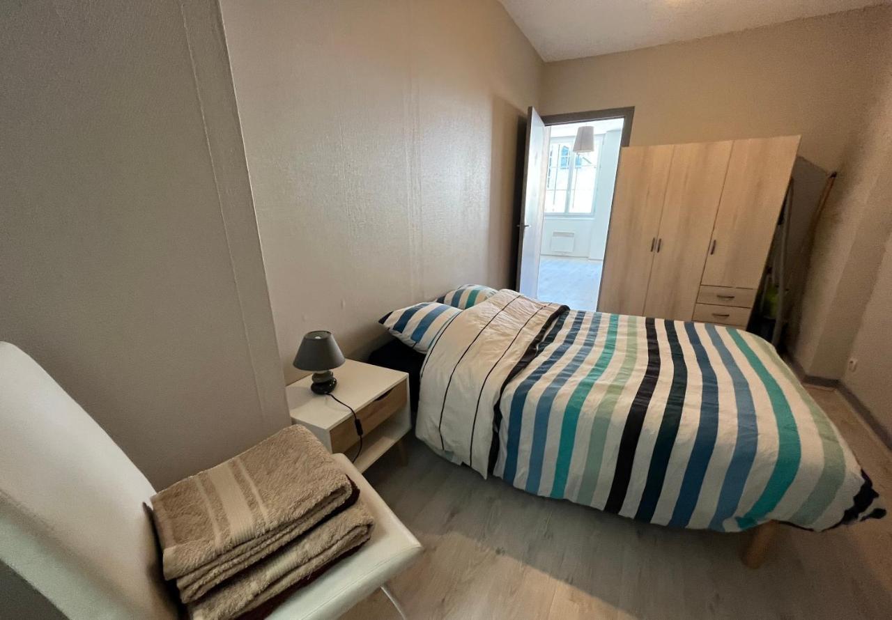 Appartement F2 Au Plein Centre Du Puy-En-Velay Le Puy-en-Velay Buitenkant foto